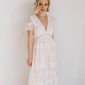 Baltic Born Ada off white lace maxi dress - NWT